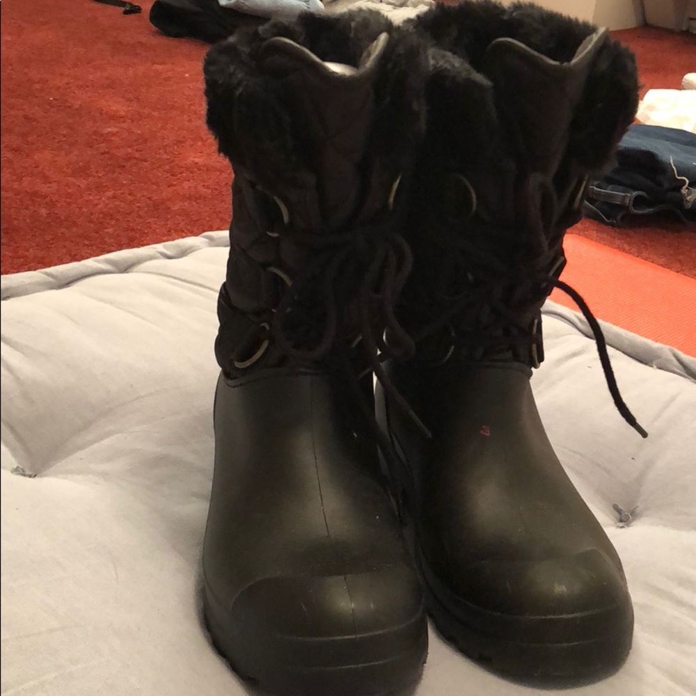 Dirty Launtry Rain Boots size 6